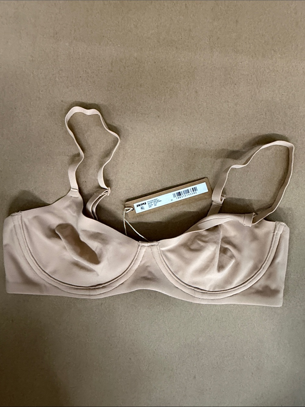 SKIMS FITS EVERYBODY Unlined Demi Bra | Color: Clay